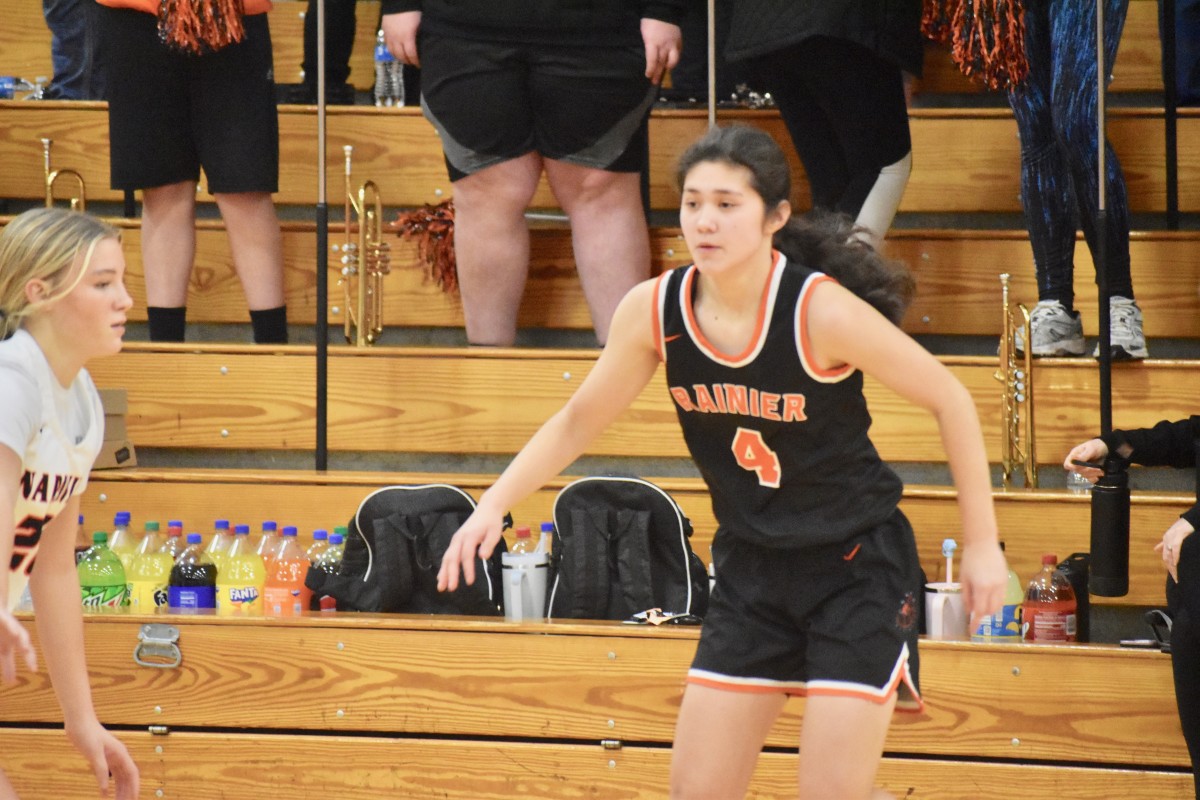 2023-24 Washington high school girls basketball, Rainier at Napavine